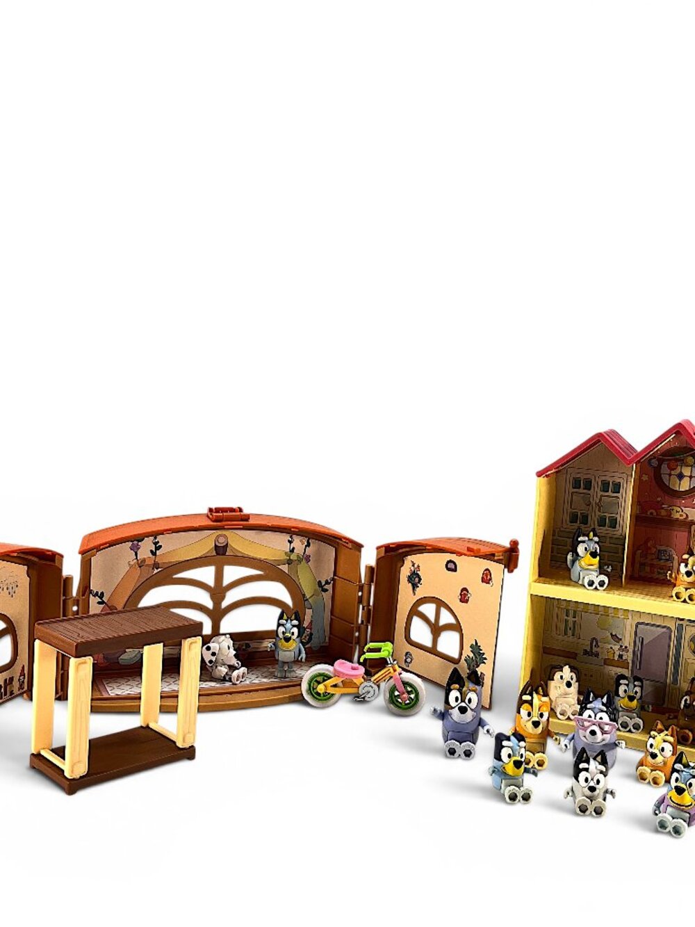 Mini Bluey Home/School Calypso's Playset Lot of 19, 15 Figures/Bike 2018